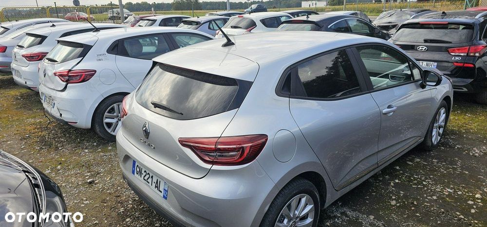 Renault Clio - 33