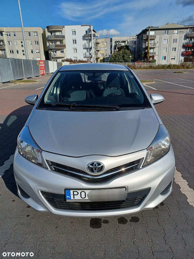 Toyota Yaris 2013 photo 4