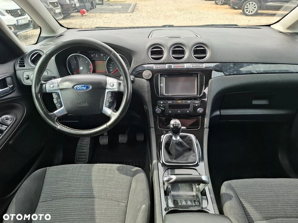 Ford Galaxy 2.0 TDCi Ghia - 19