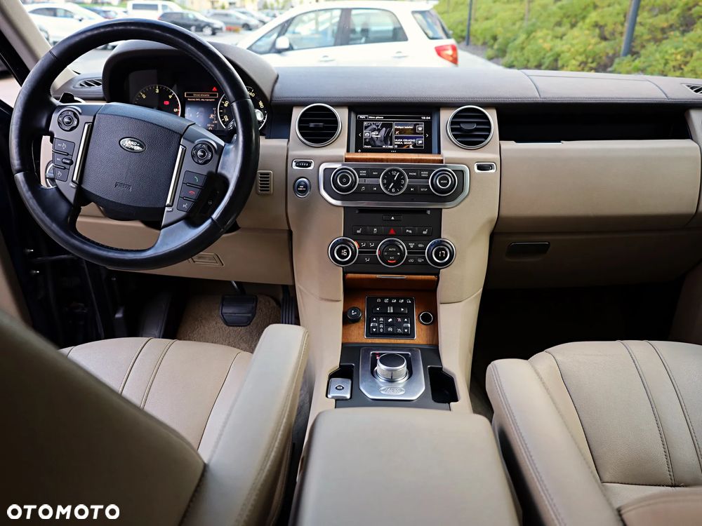 Land Rover Discovery IV 3.0 SD V6 HSE - 15