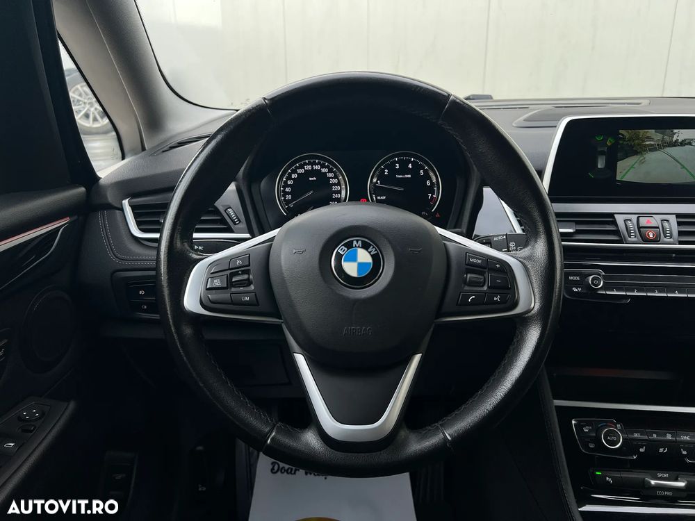 BMW Seria 2 216i Standard - 14