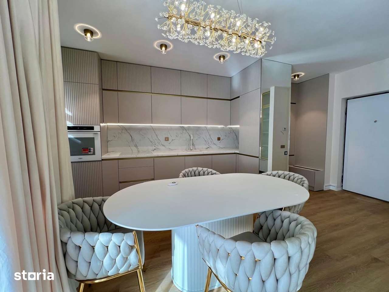 Apartament 3 camere | Ansamblu rezidential privat, parc, zone verzi — fotografia 3