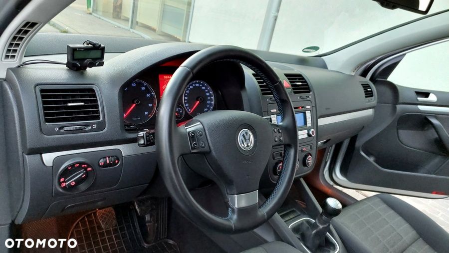 Volkswagen Golf 1.6 Tour Edition - 16