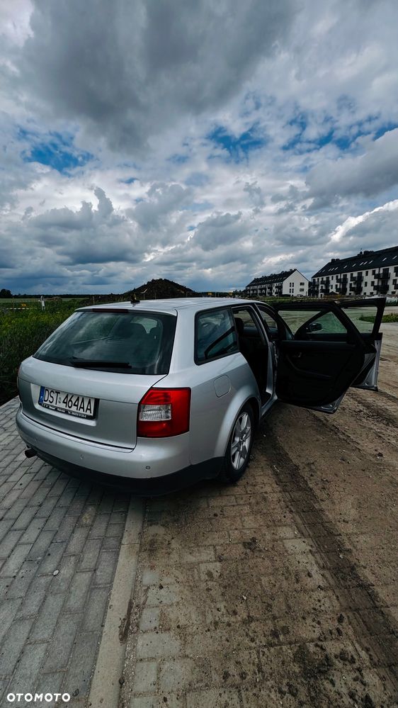 Audi A4 Avant - 5