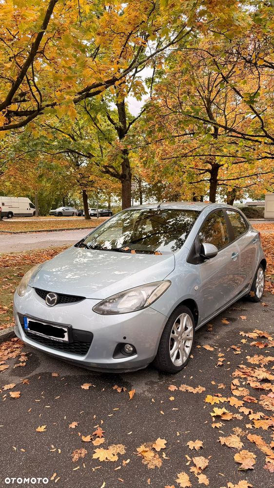 Mazda 2 - 3