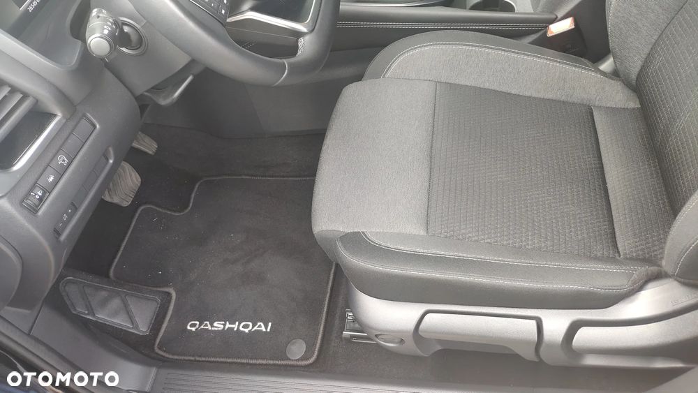 Nissan Qashqai - 11