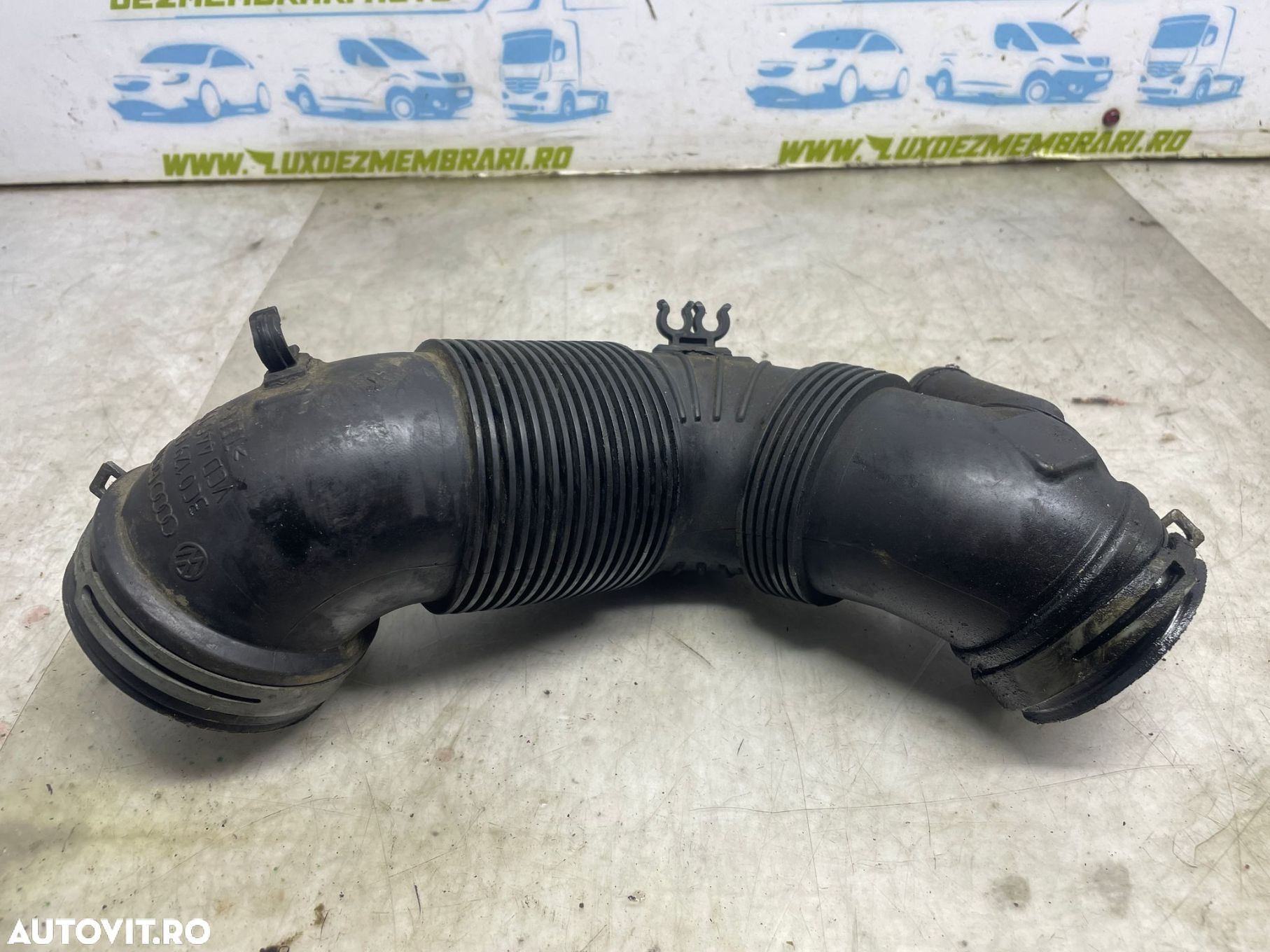 Furtun admisie 3C0129654P  2.0 tdi BMN Volkswagen VW Golf 5 [2003 - 2 - 1