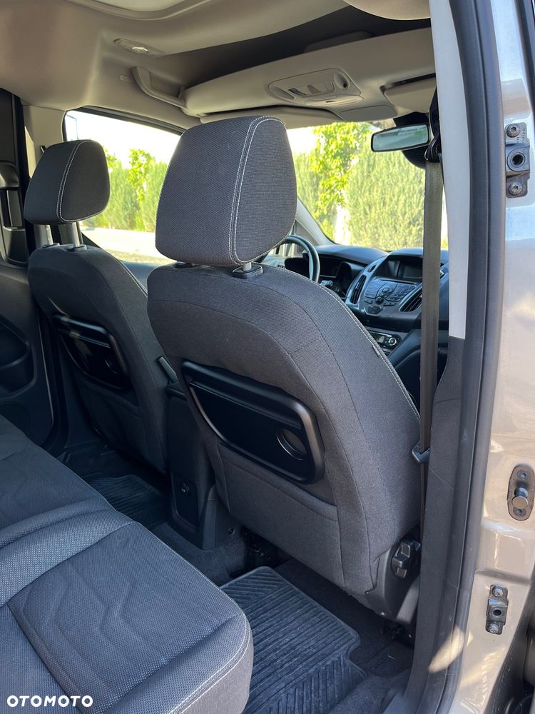 Ford Tourneo Connect 1.5 TDCi Titanium - 8