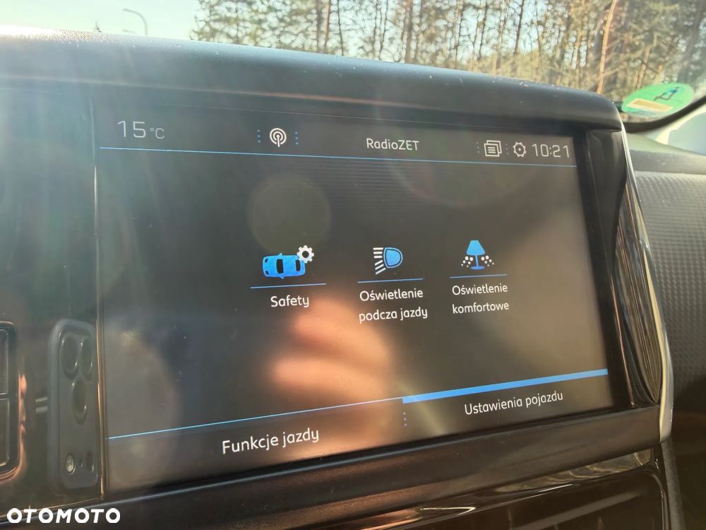 Peugeot 2008 PureTech 110 Stop&Start GT-Line Edition - 4