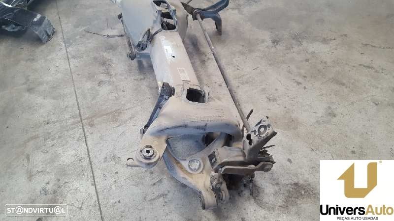 CHARRIOT TRASEIRO PEUGEOT 307 BREAK 2002 - - 3