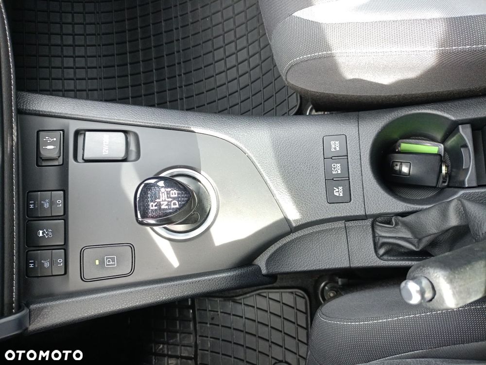 Toyota Auris Hybrid 135 Premium - 14