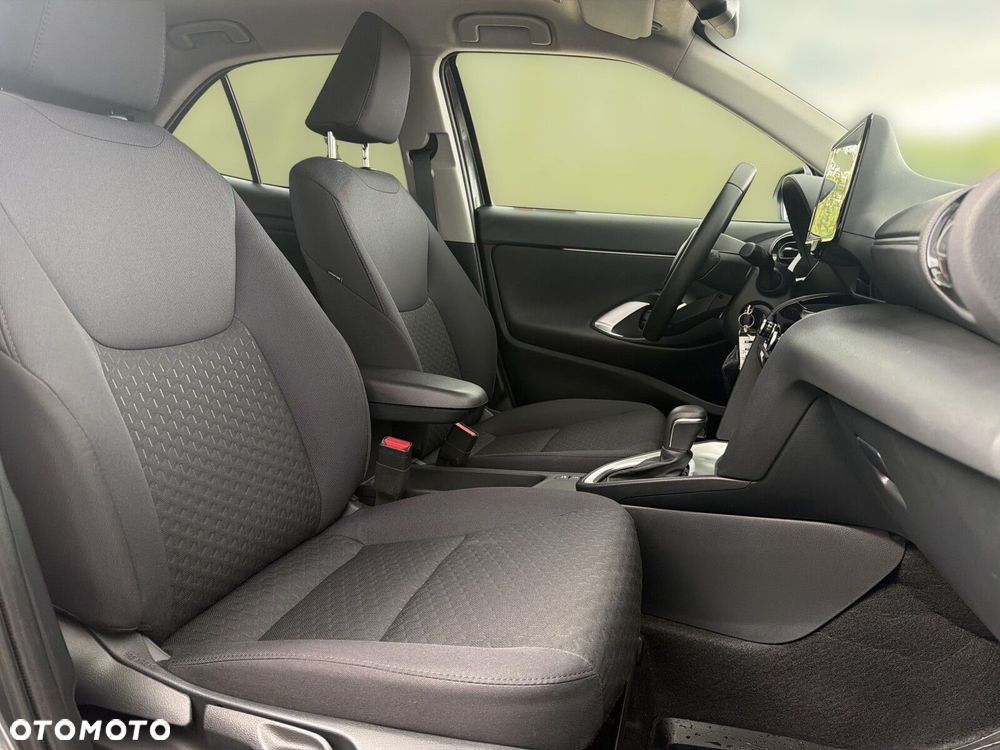 Toyota Yaris Cross - 19