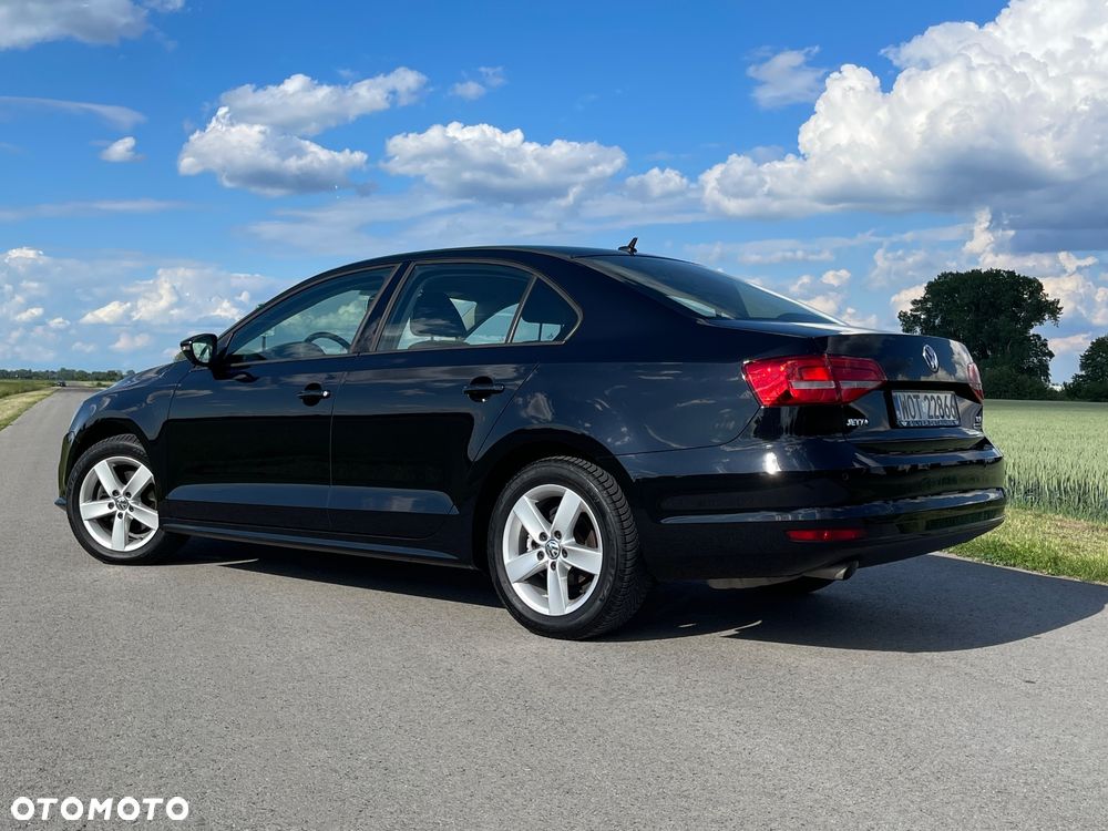 Volkswagen Jetta 1.2 TSI Comfortline - 5