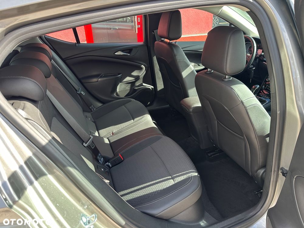 Opel Astra 1.4 T Dynamic - 17