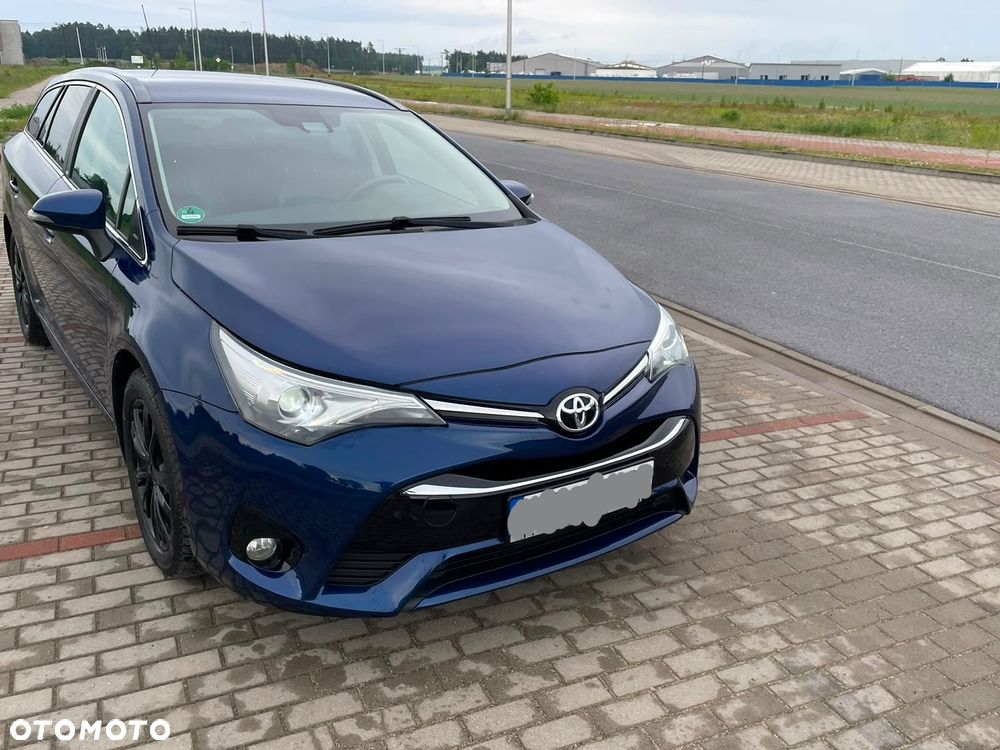 Toyota Avensis - 29