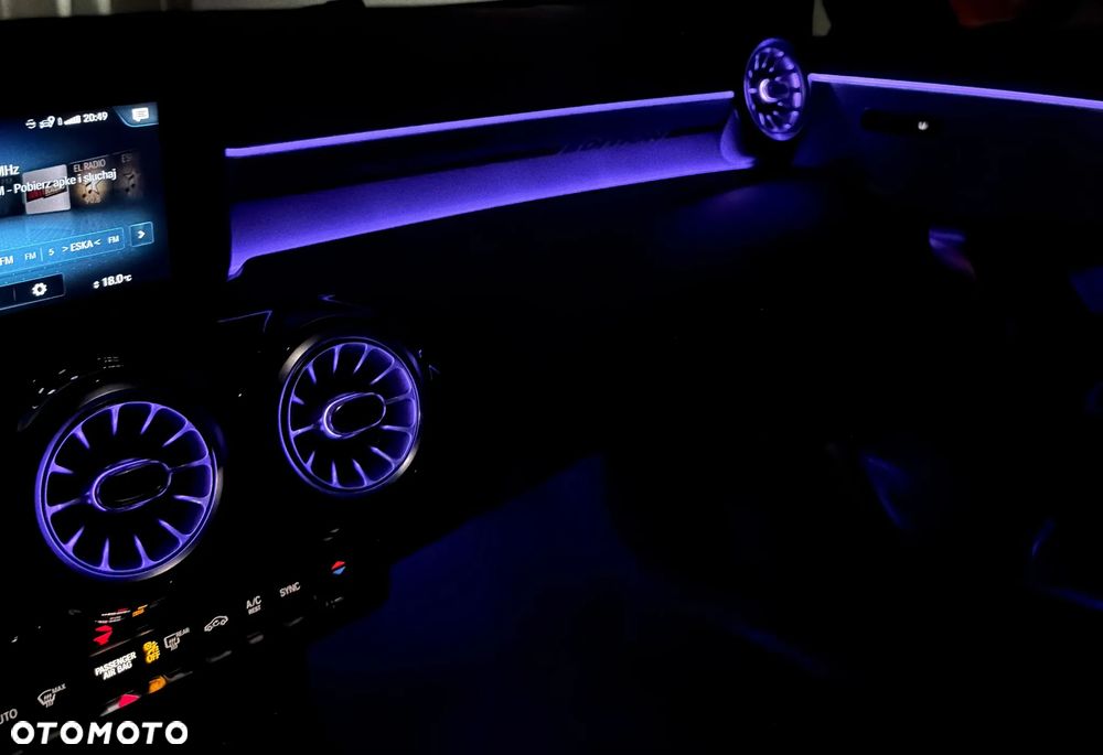 Mercedes-Benz CLA 220 Edition 1 7G-DCT - 36