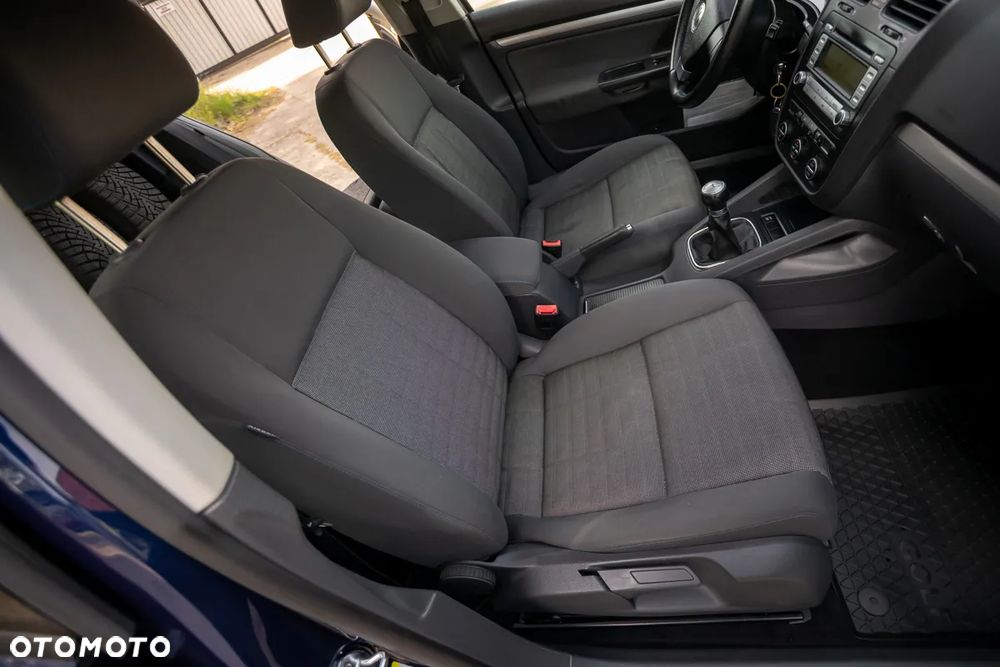 Volkswagen Golf 1.6 Tour - 19