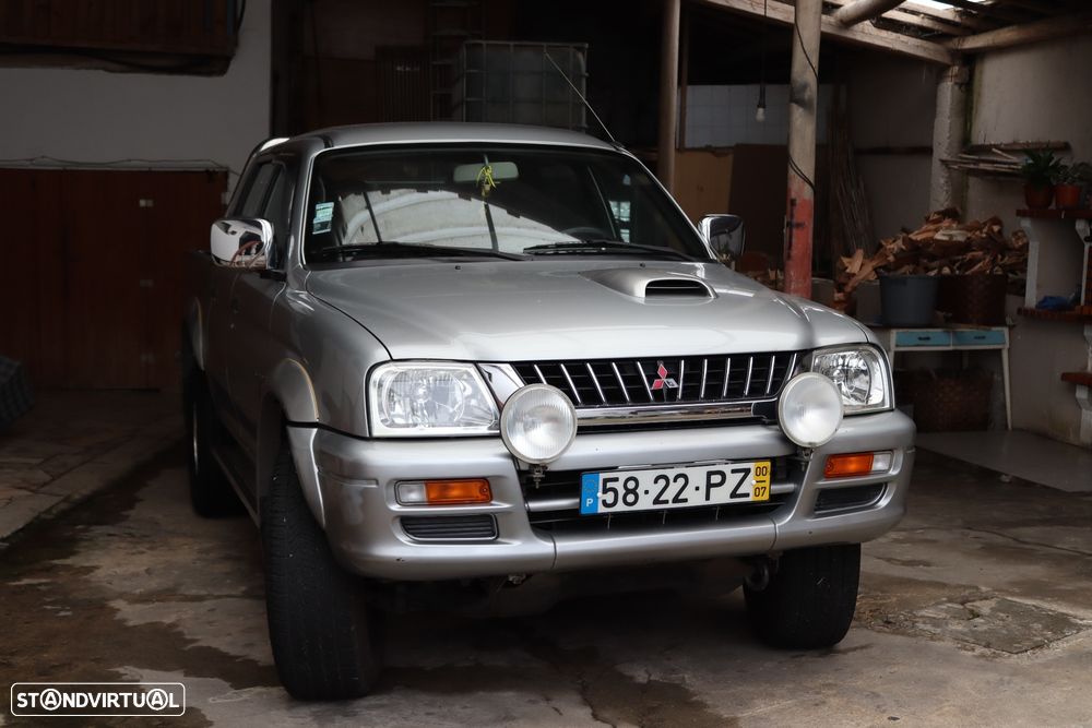 Mitsubishi L200 2.5 TD Strakar CD - 2