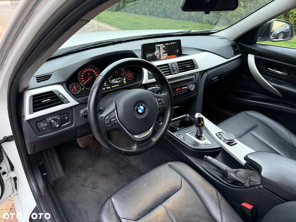 BMW Seria 3 320d Efficient Dynamics Edition - 18