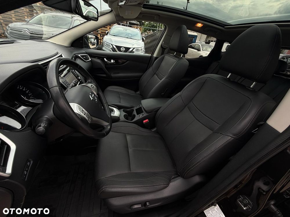 Nissan Qashqai 1.6 dCi Xtronic TEKNA+ - 26