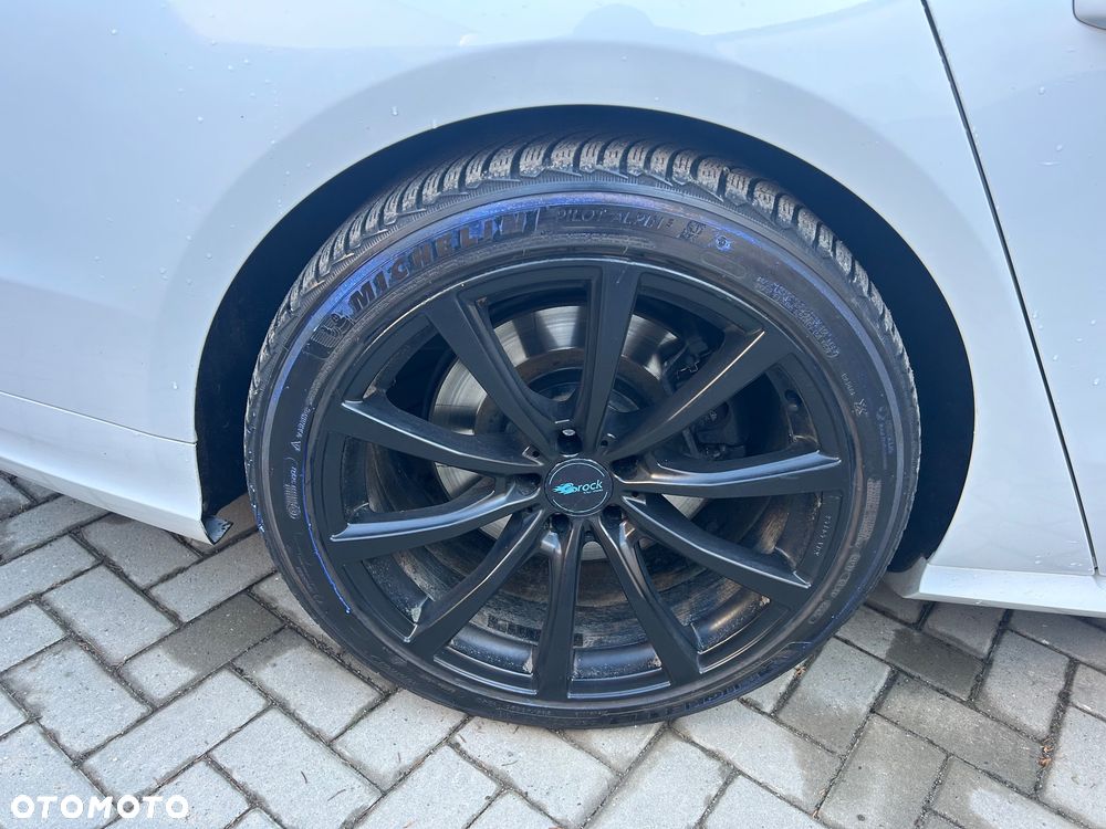Audi S8 Plus 4.0 TFSI Quattro - 3