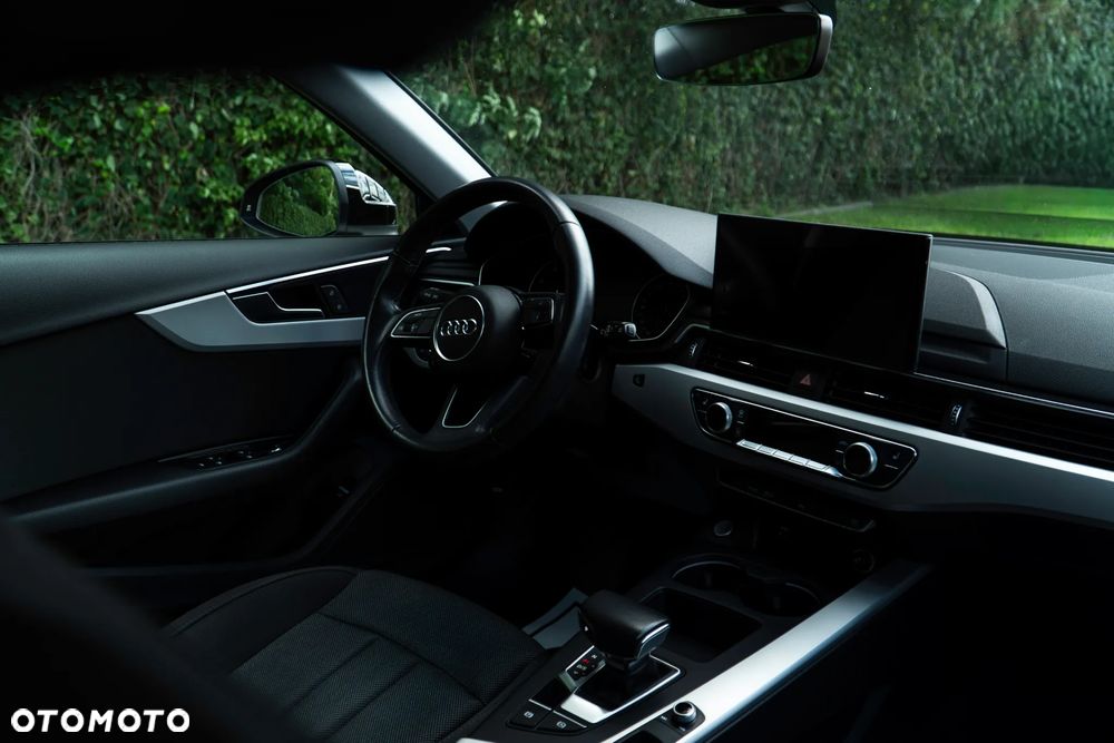 Audi A4 Avant 35 TDI mHEV S Line S tronic - 3