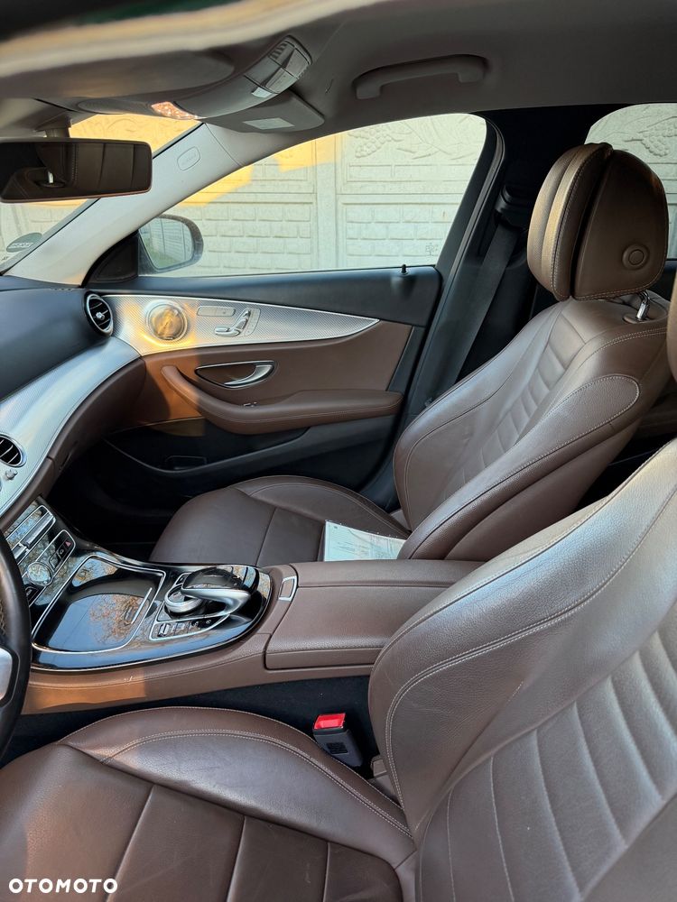 Mercedes-Benz Klasa E 220 d 4Matic All-Terrain 9G-TRONIC Avantgarde - 19