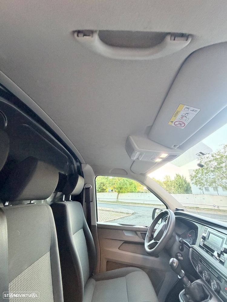 VW Transporter 2.0 TDI - 22