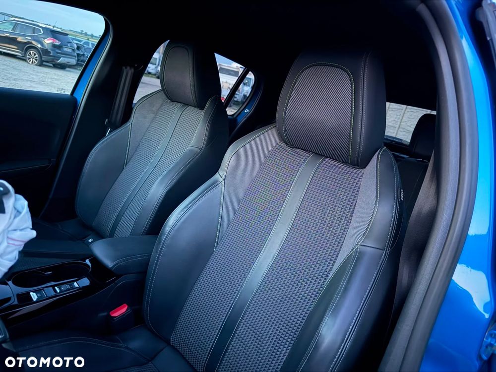 Peugeot 208 Elektromotor 136 GT Pack - 11