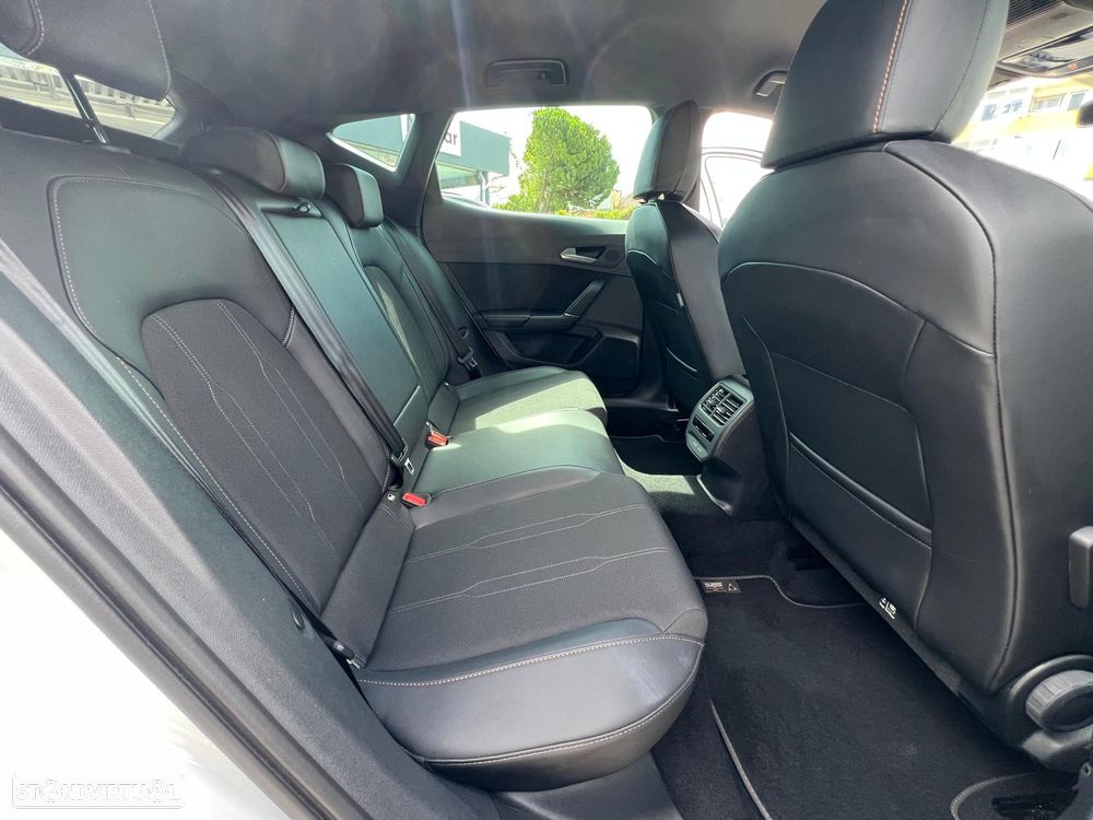 Cupra Formentor 1.5 e-Hybrid DSG - 11