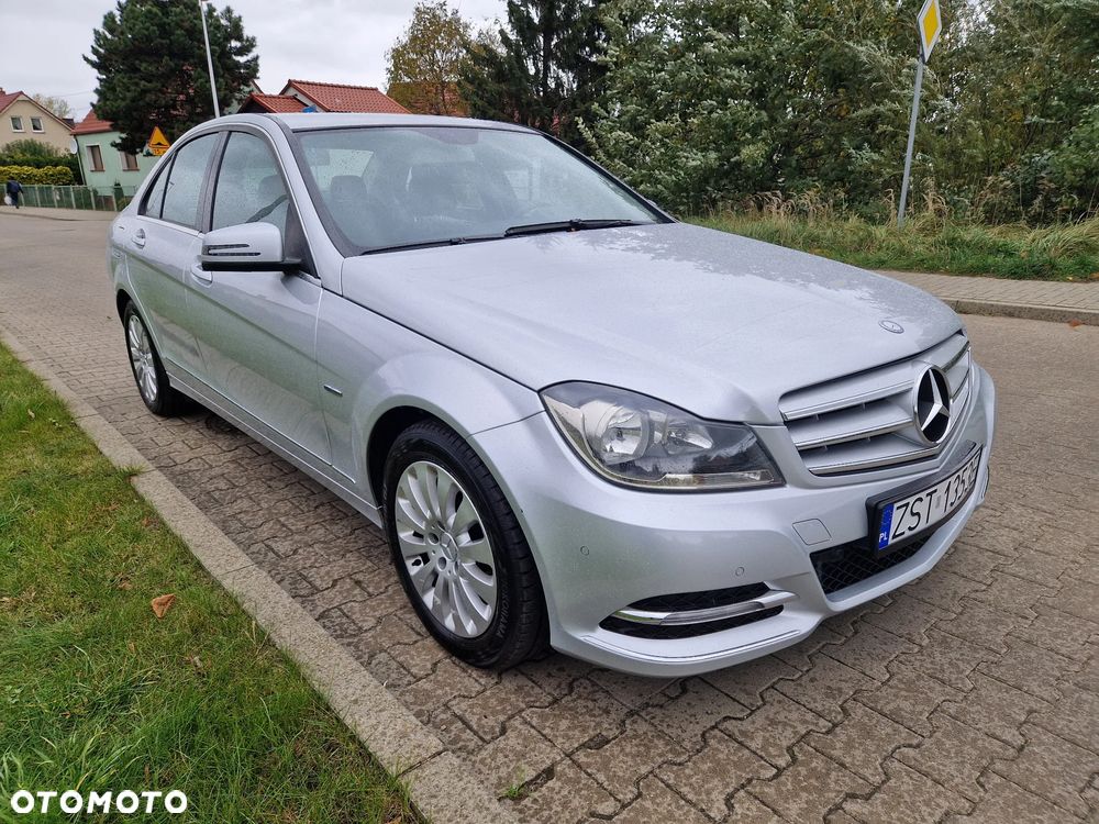 Mercedes-Benz Klasa C 180 CDI DPF (BlueEFFICIENCY) Avantgarde - 1