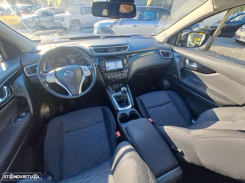 Nissan Qashqai 1.2 DIG-T N-Connecta 18 - 9