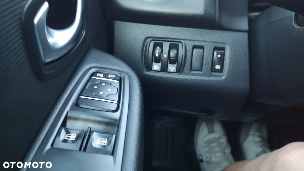 Renault Clio - 16