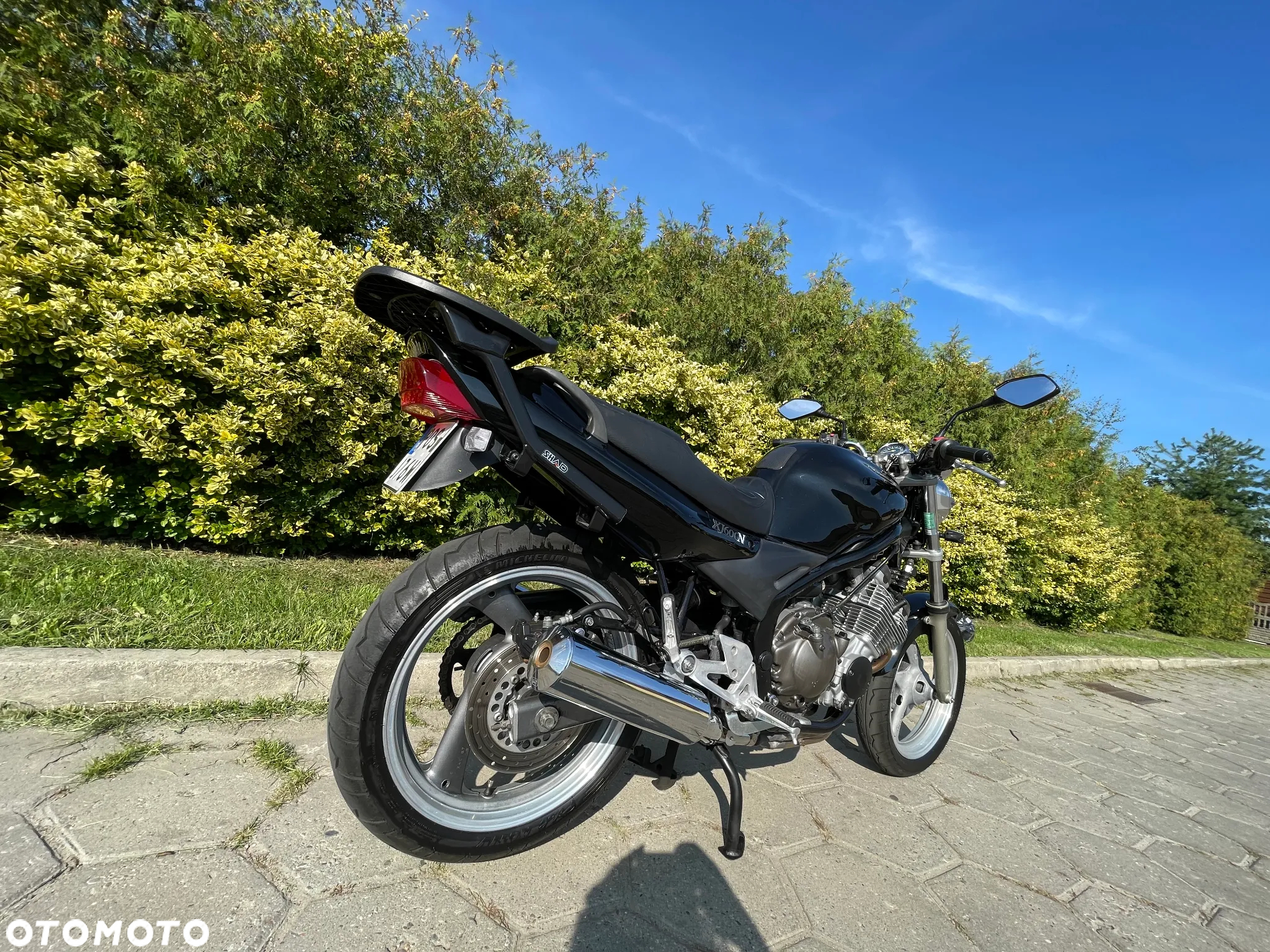 Yamaha XJ - 9