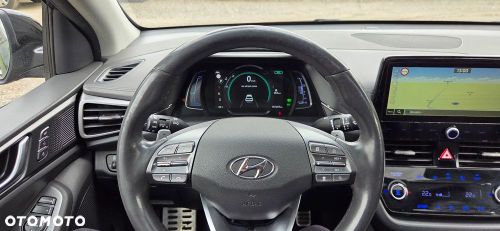 Hyundai IONIQ - 15