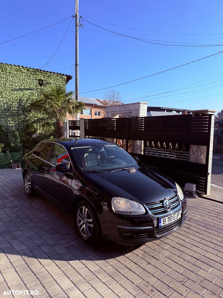 Volkswagen Jetta 2.0 TDI Comfortline - 2