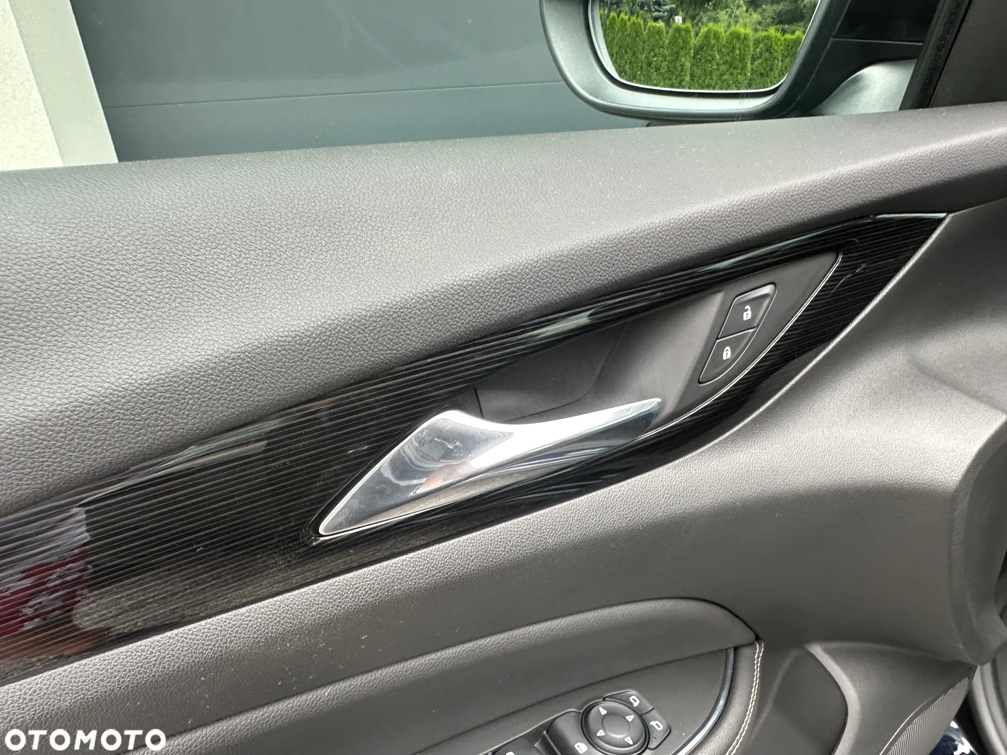 Opel Insignia 1.5 T Innovation S&S - 17