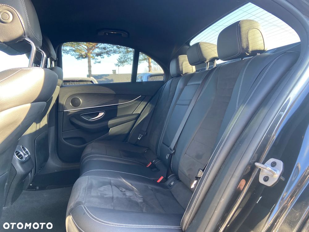 Mercedes-Benz Klasa E 220 d 4-Matic AMG - 9