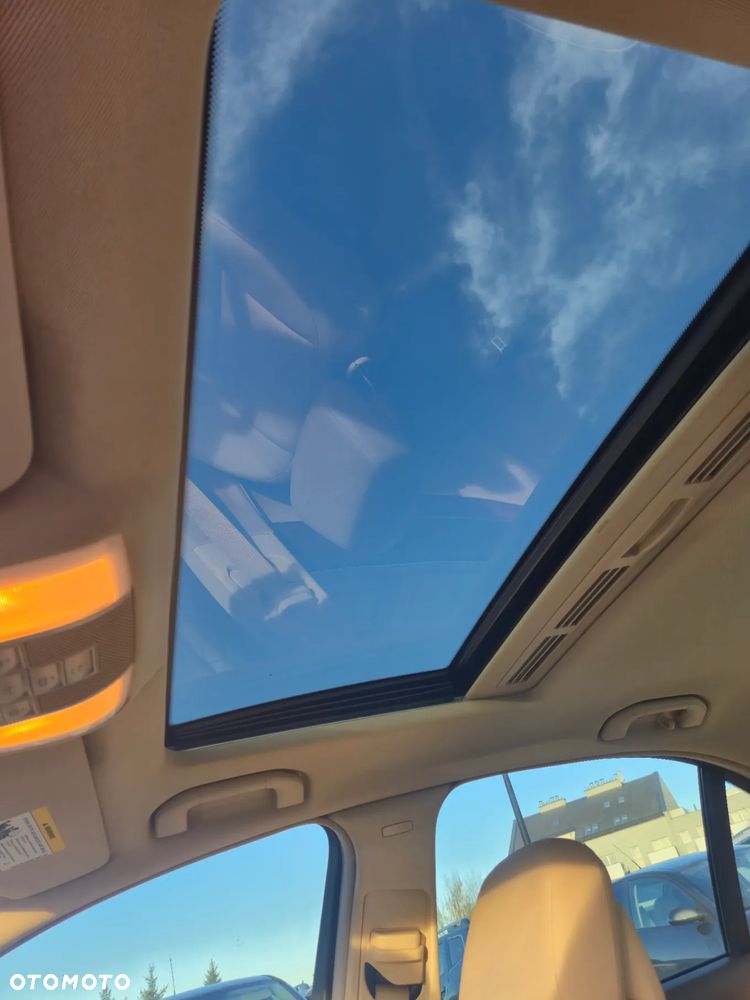 Mercedes-Benz Klasa C 250 (BlueEFFICIENCY) 7G-TRONIC - 21