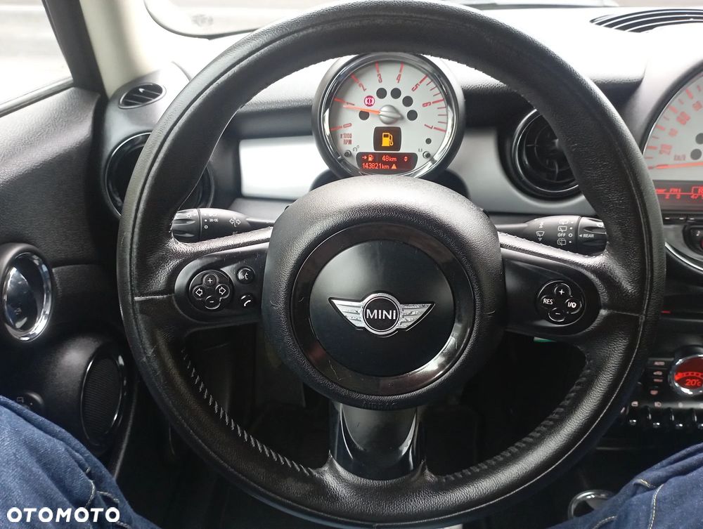 MINI ONE D - 11