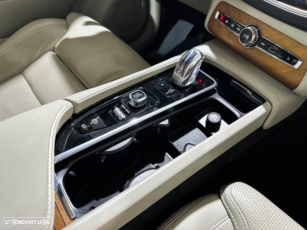 Volvo XC 90 T8 AWD Twin Engine Geartronic Inscription - 36