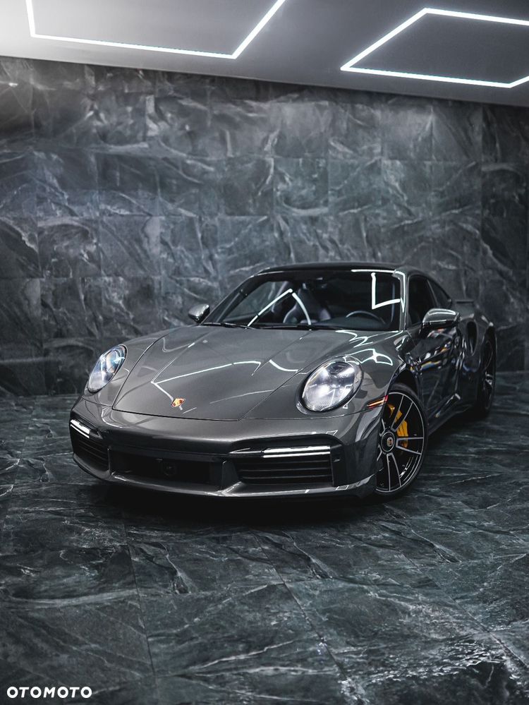 Porsche 911 Turbo S - 4
