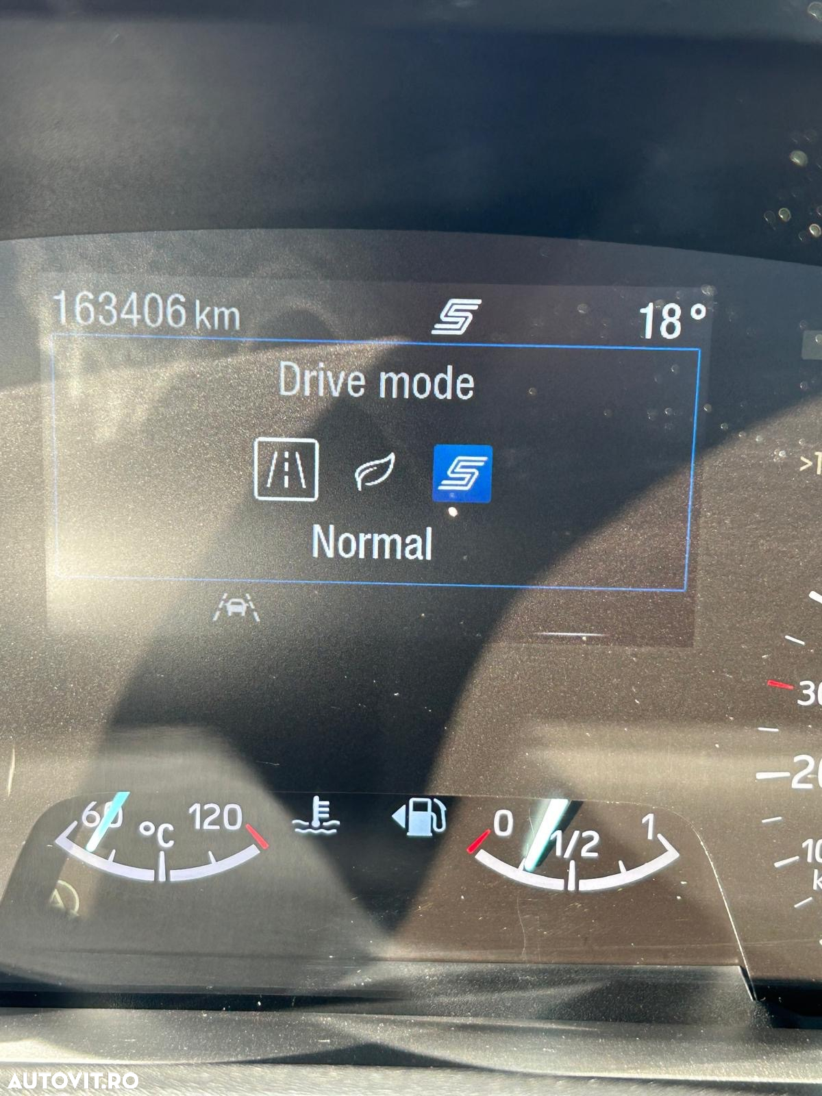 Ford Focus 1.0 EcoBoost Trend Edition - 30