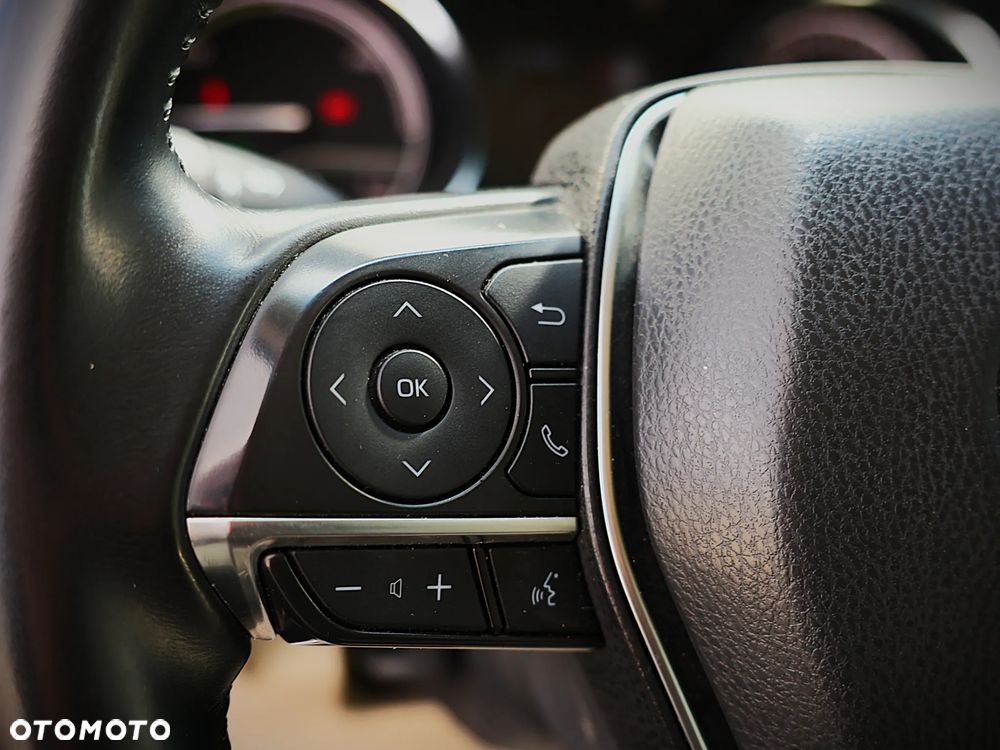 Toyota Camry 2.5 Hybrid Comfort CVT - 17