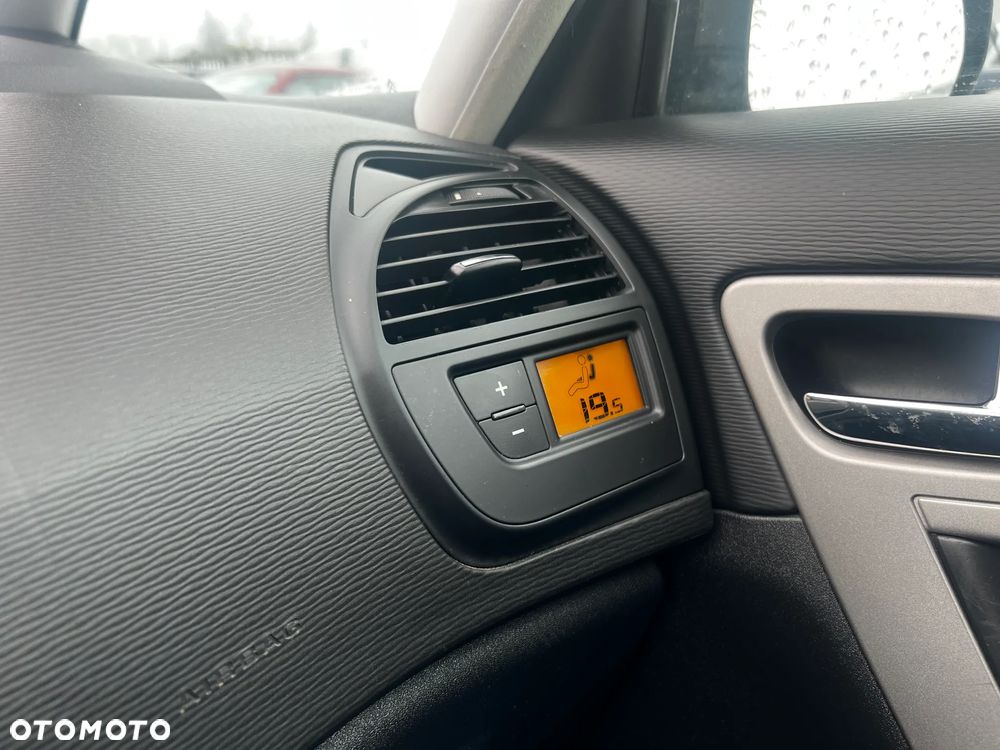 Citroën C4 Picasso 1.6 HDi Attraction - 21