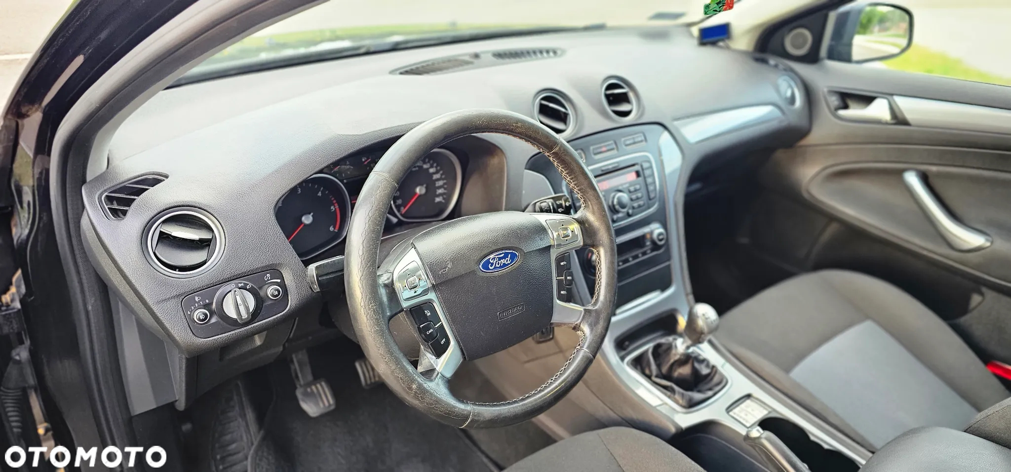 Ford Mondeo 1.6 TDCi Ambiente - 6