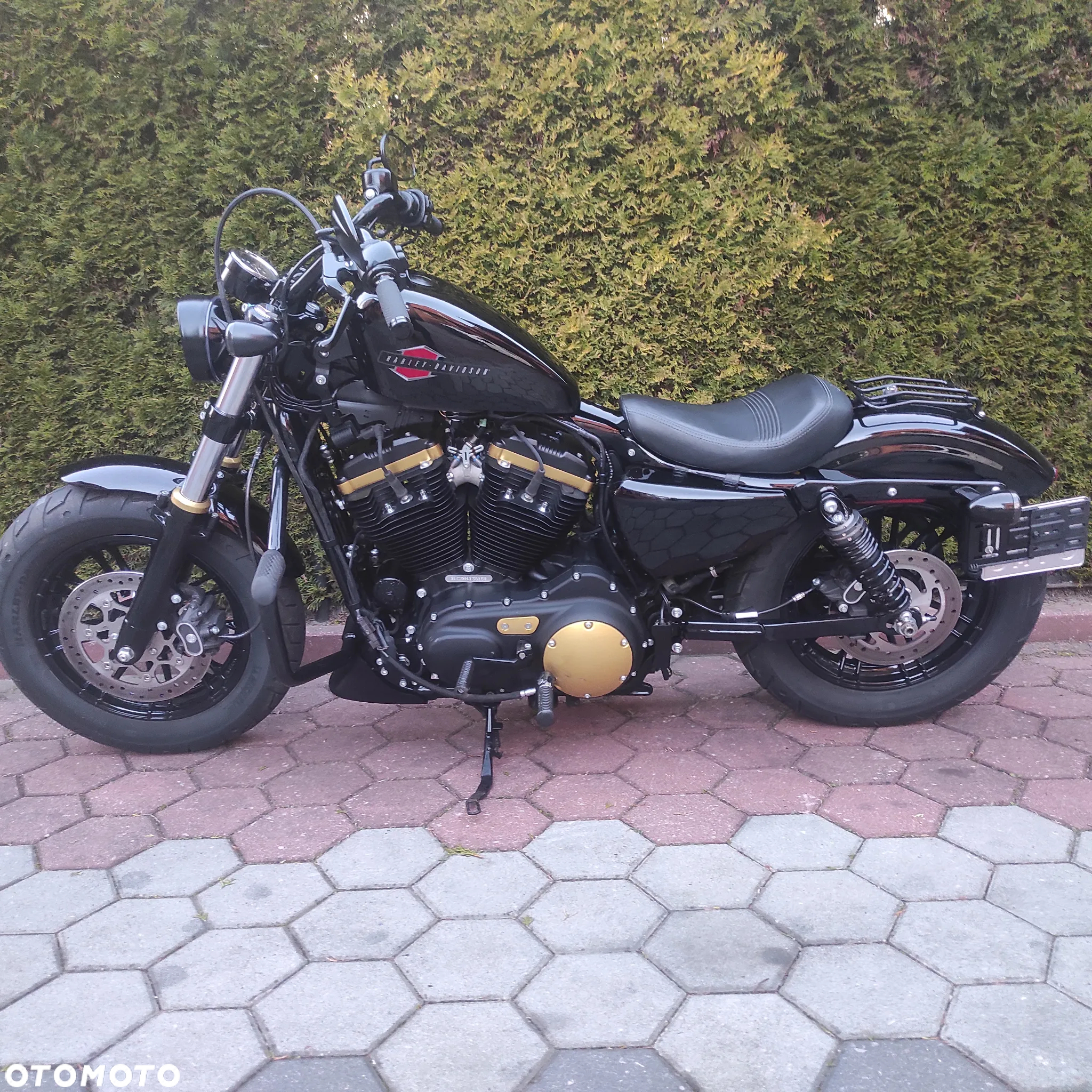 Harley-Davidson Sportster Forty-Eight - 2