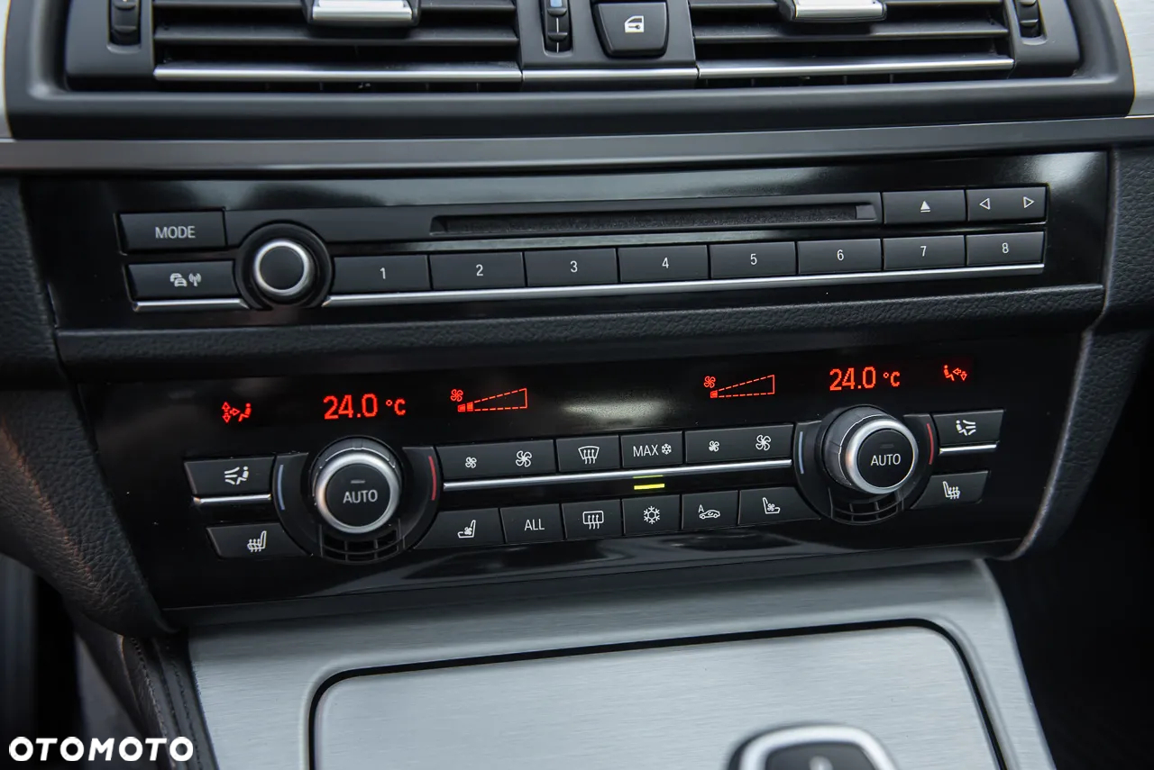 BMW Seria 5 535d Luxury Line - 30