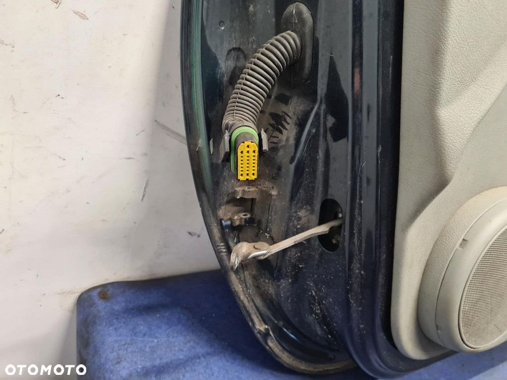 RENAULT MEGANE SCENIC RX4 DRZWI PRZÓD PRAWE NV903 - 12