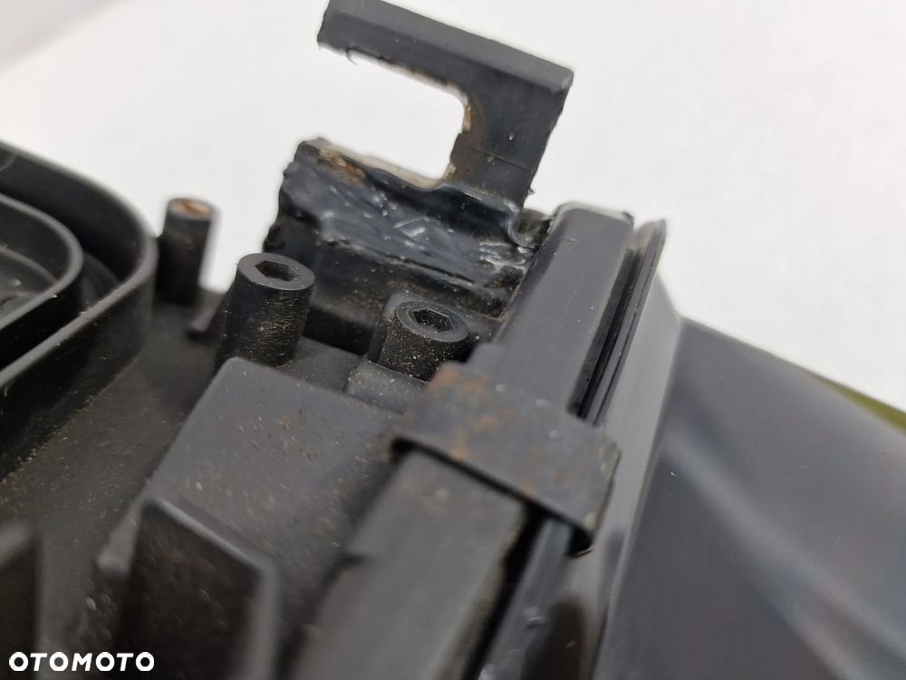 AUDI TT 8J0 PRAWA LAMPA PRZEDNIA PRZÓD XENON , NR 8J0941004D , NR AUKCJI LA520 - 9